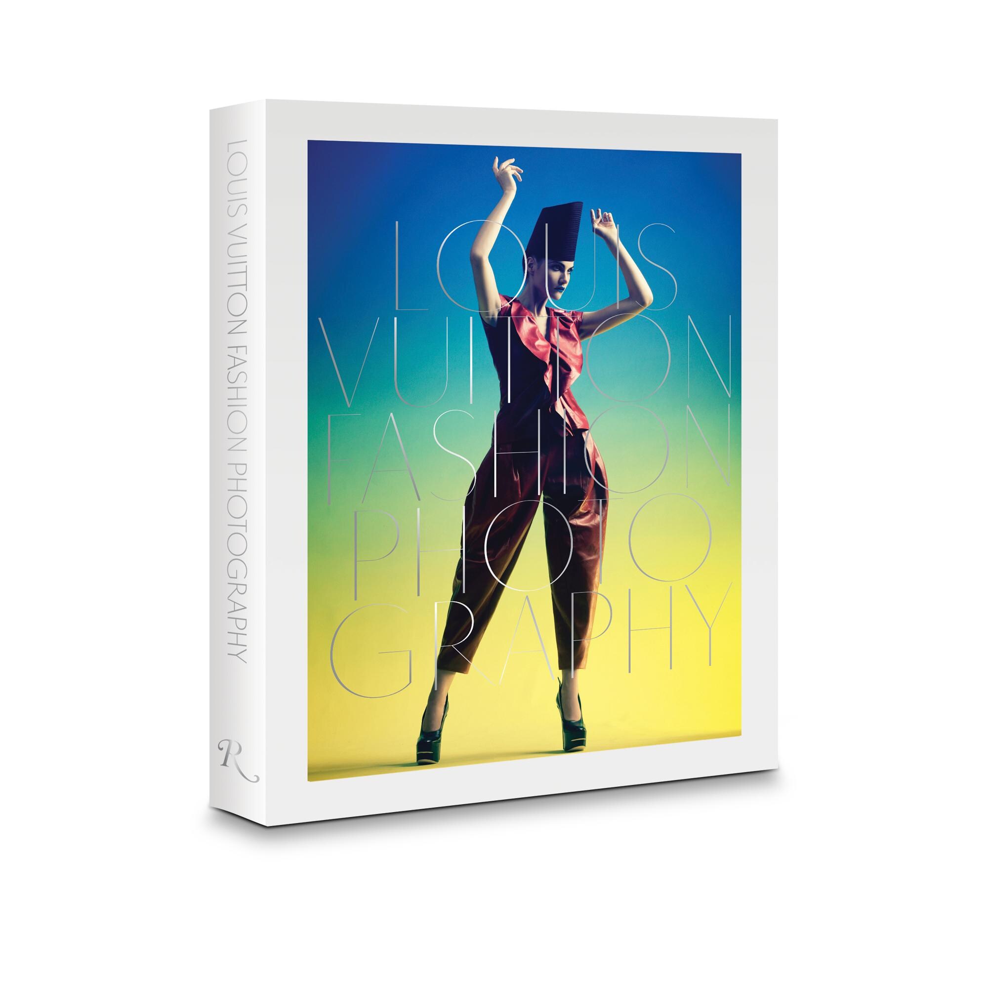 ブック LV＆ファッション フォト 英語版 ｜ルイ・ヴィトン 公式サイト